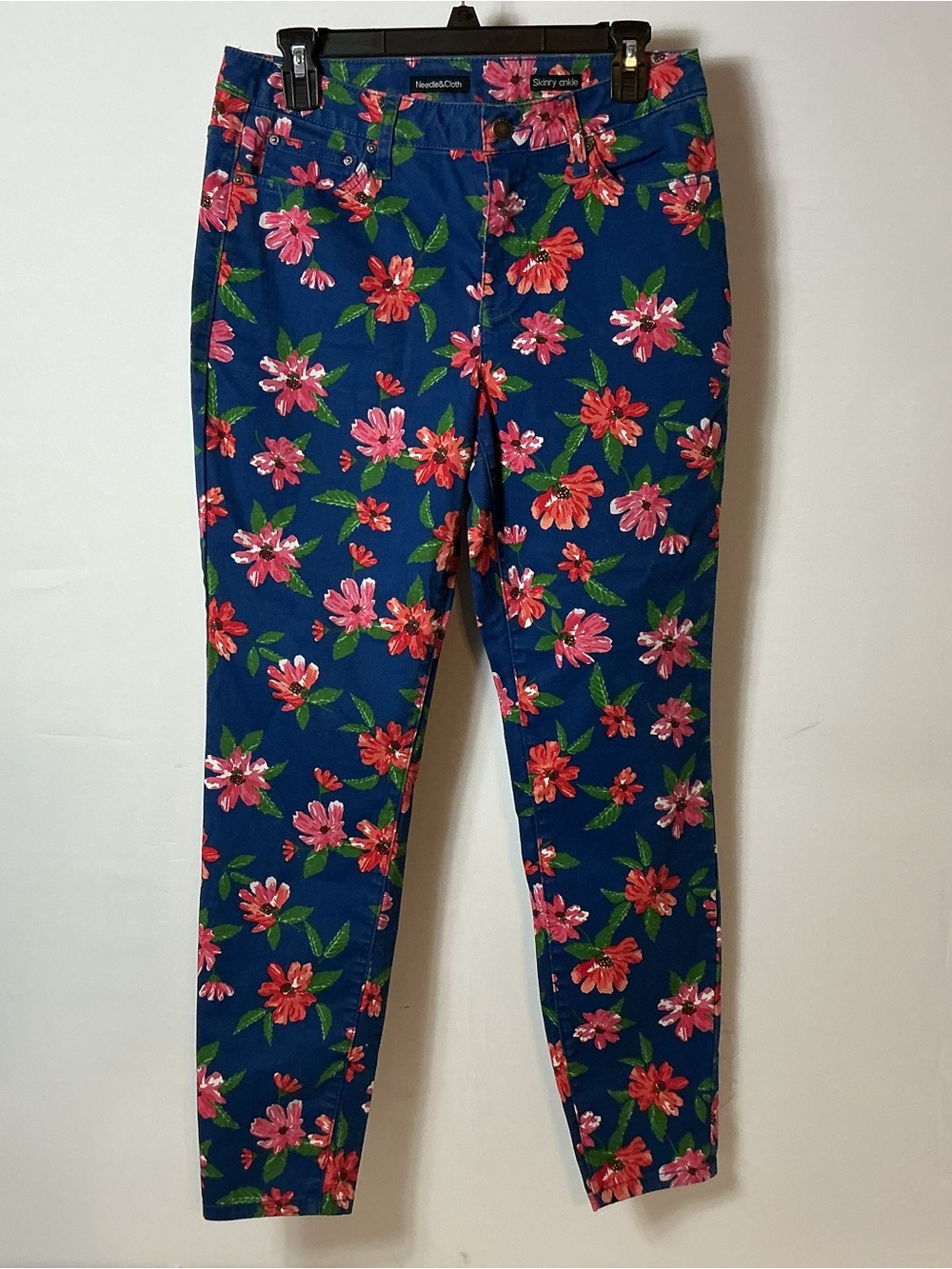 Neesh+Co Blue Floral Skinny Jeans - Pink & Red Bloom